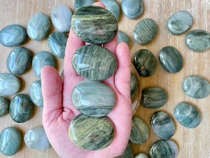 Green Hair Jasper Palm Stone