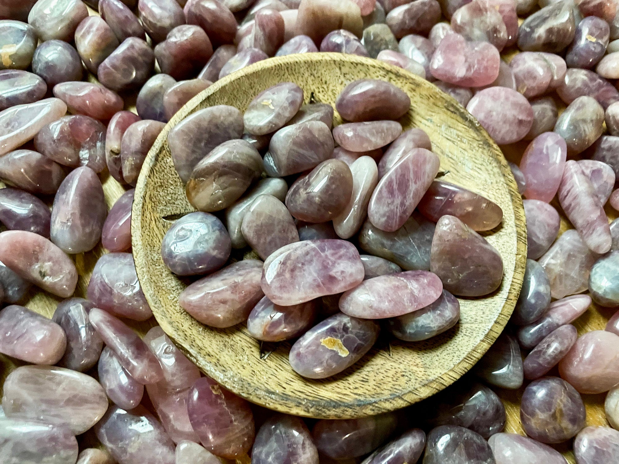 Lavender Quartz Tumbled Stones