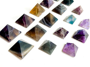 Fluorite Pyramid || Mini