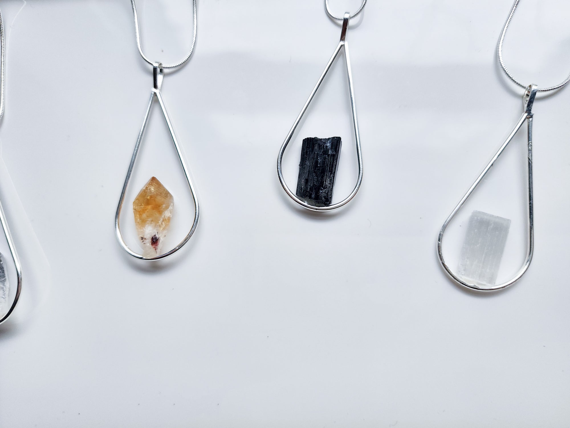 Raw Crystal Dewdrop Necklace