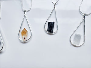 Raw Crystal Dewdrop Necklace