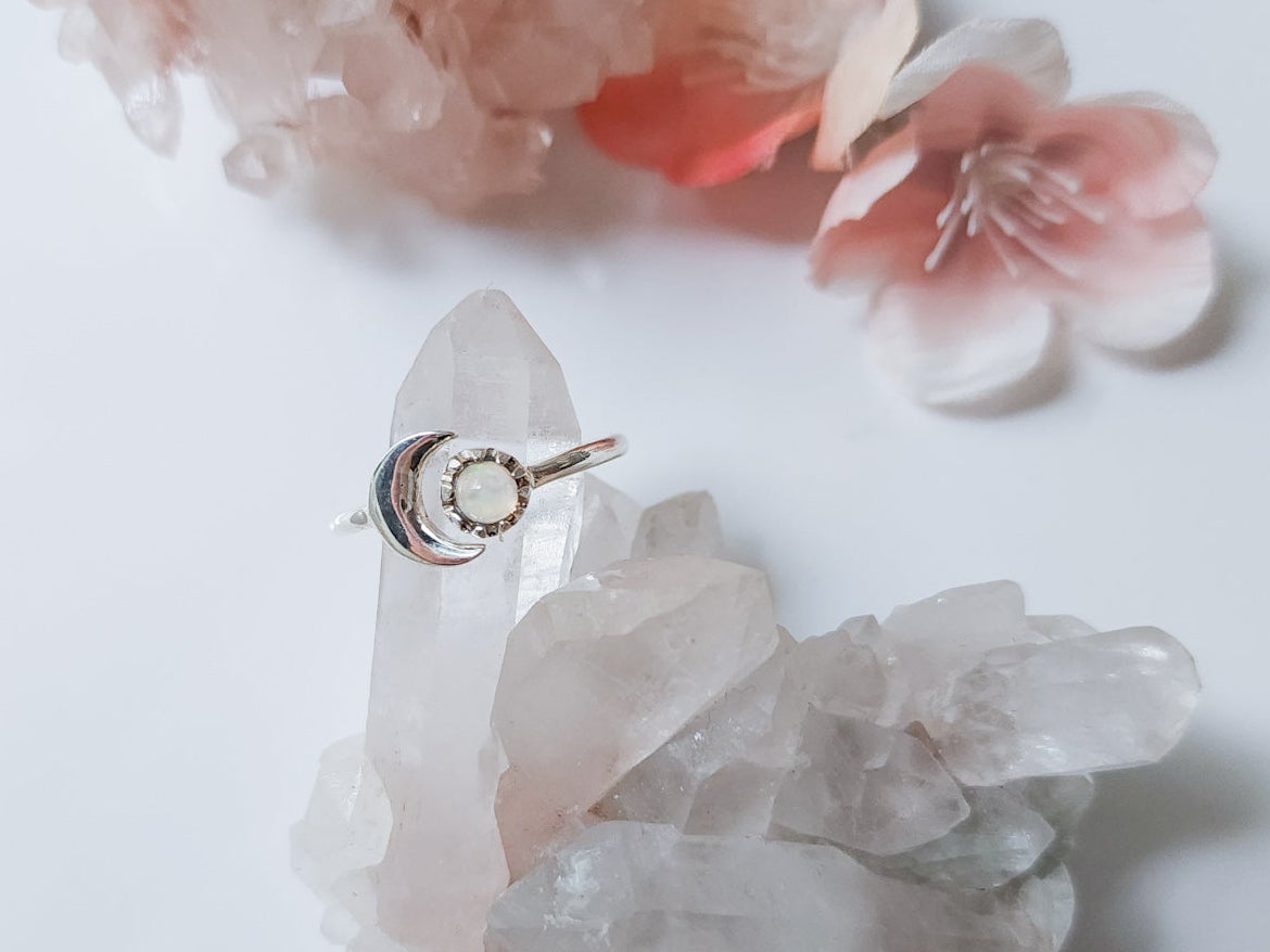 Moon Sterling Ring || Ethiopian Opal
