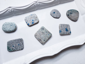 K2 Flat Palm Stone