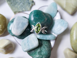 Triple Moon Sterling Ring || Peridot