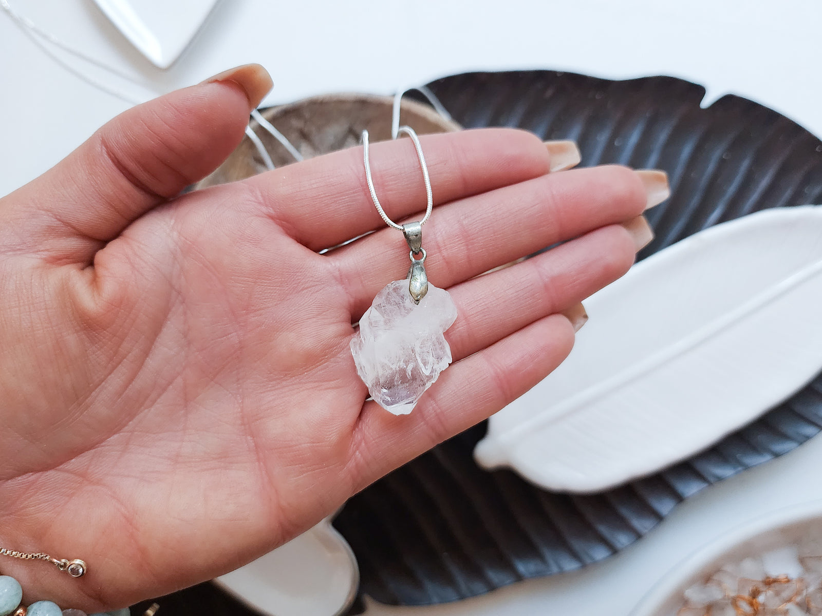 Fadan Quartz Necklace