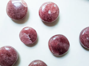 Strawberry Quartz UFO Palm Stone